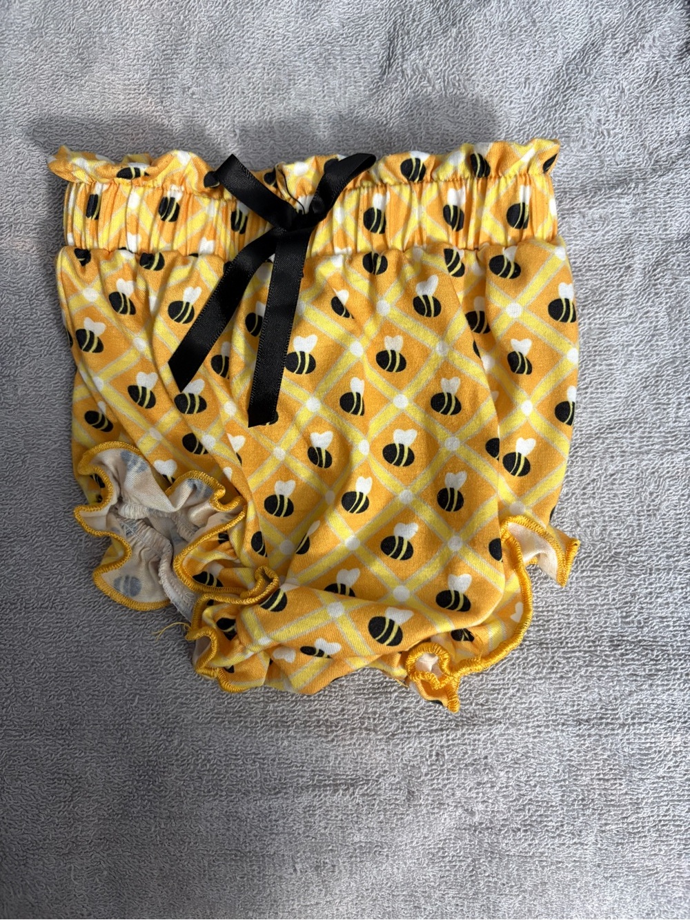 Yellow Bee-Print Ruffle Baby Bloomers with Black Bow